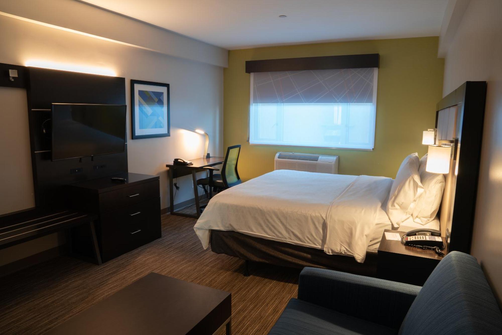 Holiday Inn Express Maspeth By Ihg Nueva York Exterior foto